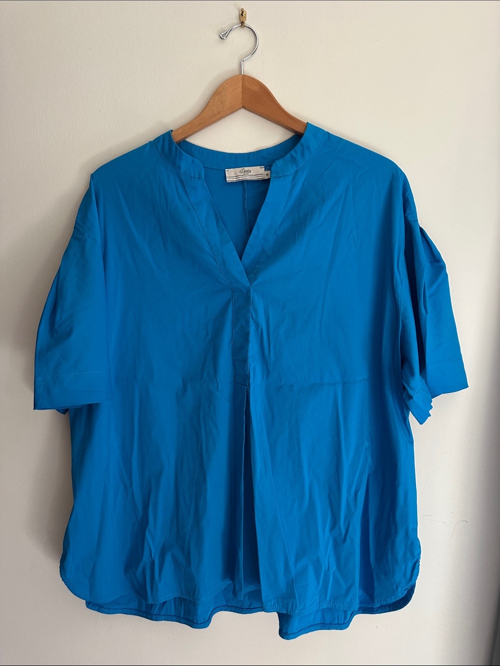 Devotion TWINS Vibrant Blue V-Neck Short Sleeve Tunic